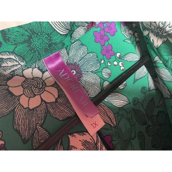 < Adore Me Verica Floral Green Satin Pajama Set > - Picture 5 of 9